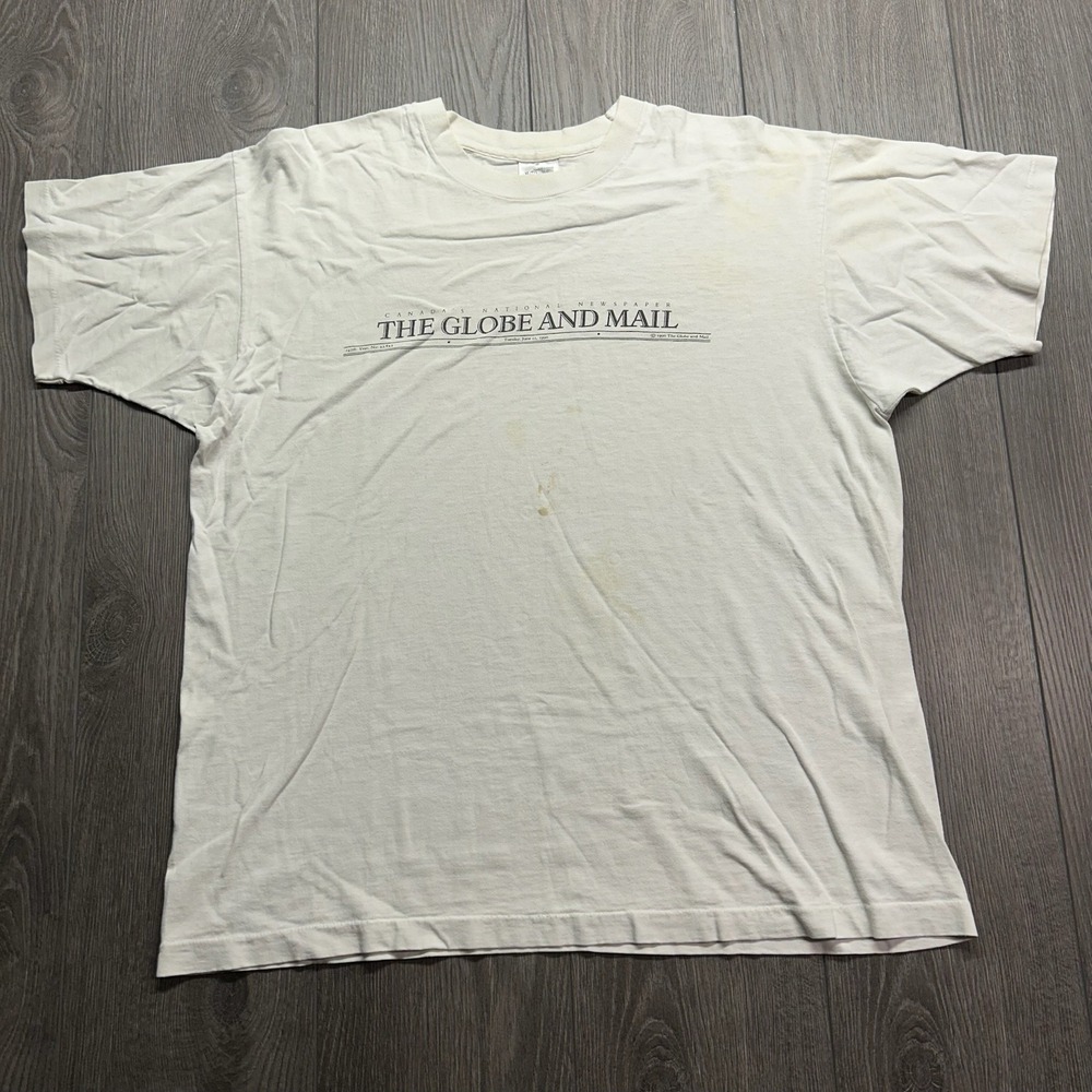 Vintage 1990 The Globe and Mail Newspaper T-Shirt XL Fruit of the Loom White